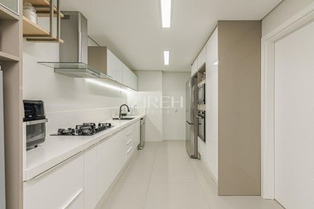 10_photo/94dce2223d.2f7efa9225876db3-ATLAS-849743cb-ac92-49b8-8a0b-060ecfad3f21.jpg de apartamento à venda com 4 quartos, 261m² em Ecoville, Curitiba