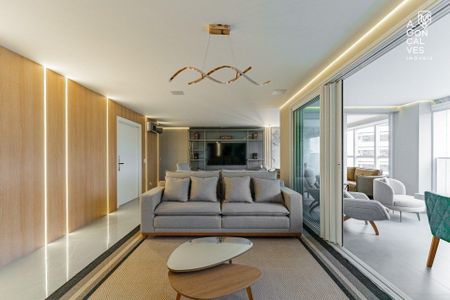 15_photo/94dce2223d.2f7efa9225876db3-ATLAS-8d6ef89d-7879-4532-a50d-20112cd4b8a0.jpg de apartamento para alugar com 4 quartos, 206m² em Ecoville, Curitiba