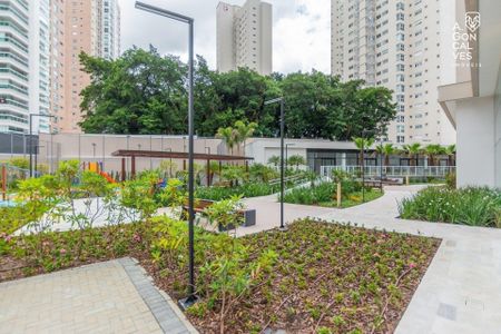 48_photo/94dce2223d.2f7efa9225876db3-ATLAS-dcbc9357-af3b-41e0-92f3-2eb3d1d1f259.jpg de apartamento para alugar com 4 quartos, 206m² em Ecoville, Curitiba