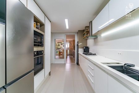 22_photo/94dce2223d.2f7efa9225876db3-ATLAS-eb66a9ae-ffd7-45db-bb1c-475176cb0631.jpg de apartamento para alugar com 4 quartos, 206m² em Ecoville, Curitiba