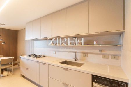 5_photo/94dce2223d.c7550a68c5445552-ATLAS-2c034355-8421-4e65-8f3a-e7a6c6283da9.jpg de apartamento à venda com 3 quartos, 261m² em Ecoville, Curitiba