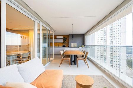 4_photo/94dce2223d.d372a4ff45cbfb6c-ATLAS-852077ff-0b40-4d82-8e82-6bc49880837a.jpg de apartamento à venda com 4 quartos, 255m² em Campo Comprido, Curitiba