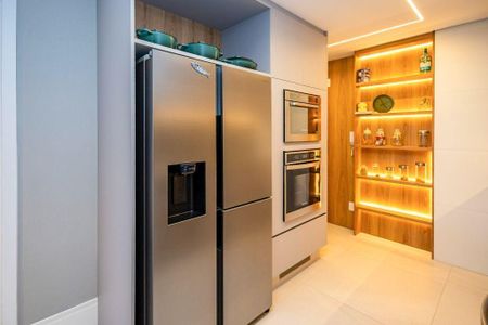 12_photo/94dce2223d.d372a4ff45cbfb6c-ATLAS-c737a06c-353c-49ee-9dd6-6ad6d3afa87f.jpg de apartamento à venda com 4 quartos, 255m² em Campo Comprido, Curitiba