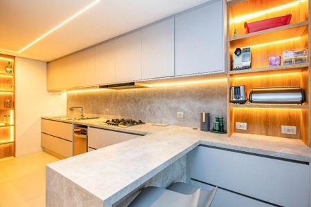 5_photo/94dce2223d.d372a4ff45cbfb6c-ATLAS-e54619f1-34df-415b-994f-7fdc15f00abc.jpg de apartamento à venda com 4 quartos, 255m² em Campo Comprido, Curitiba