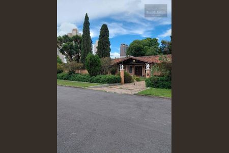 50_photo/94dce2229b.3a936fce5946d559-ATLAS-efd9ad2c-2f6c-4d43-a042-9970a993e265.jpg de casa à venda com 3 quartos, 175m² em Campo Comprido, Curitiba