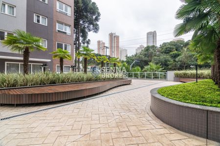 5_photo/94dce222fb.fff6d191bb96d373-ATLAS-8abefbb7-4022-4e88-a037-6d742b6f3f8a.jpg de apartamento à venda com 3 quartos, 110m² em Mossunguê, Curitiba