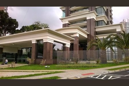 8_photo/94dce223d5.1067167ed7cdf371-ATLAS-ebf0e723-01fb-441d-b2b2-cd2eb7497ffb.jpg de apartamento à venda com 4 quartos, 874m² em Campina do Siqueira, Curitiba