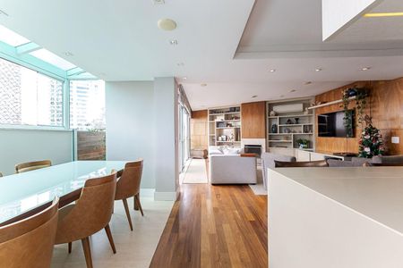 5_photo/94dce223e3.ebe7a5d2a9f3e288-ATLAS-fdb2d49a-413b-49a8-a057-bbddd313eebd.jpg de apartamento à venda com 3 quartos, 157m² em Campina do Siqueira, Curitiba