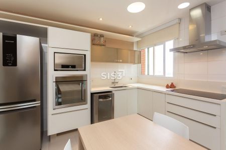 8_photo/94dce223eb.5d5c05a7cb907fd5-ATLAS-c3be095e-7a44-4561-bc81-2995ed2d3cab.jpg de apartamento à venda com 3 quartos, 131m² em Santa Felicidade, Curitiba