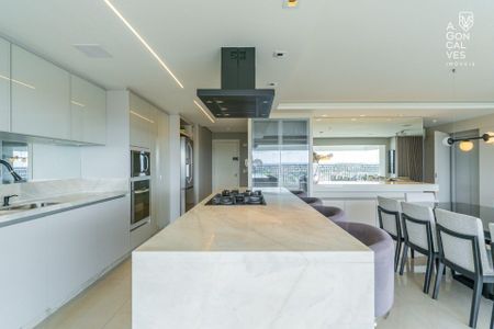 7_photo/94dce2240b.2bb014d9a12ef467-ATLAS-b712d474-0dea-4214-94c2-a2df89fb6fcb.jpg de apartamento para alugar com 3 quartos, 169m² em Campo Comprido, Curitiba