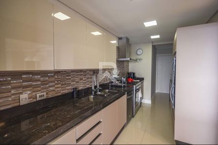 16_photo/94dce2240b.5edbd192f4a3a40f-ATLAS-0307928c-e1ac-44b0-a4b9-a941864e7971.jpg de apartamento à venda com 3 quartos, 168m² em Campo Comprido, Curitiba