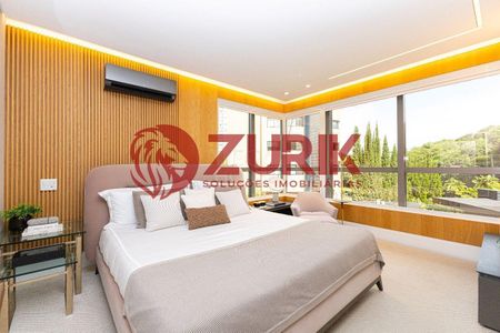 22_photo/94dce2240f.4d0e87d2718022c8-ATLAS-3dfd3820-6e46-4b8a-bf81-60e78a05e28c.jpg de apartamento à venda com 3 quartos, 320m² em Campo Comprido, Curitiba