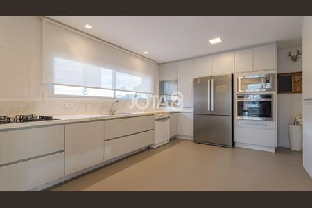 11_photo/94dce22427.a7da1ff43aba3068-ATLAS-a1e08ec5-8fb2-4ae1-8005-8496c4bf2e41.jpg de apartamento para alugar com 3 quartos, 245m² em Campina do Siqueira, Curitiba