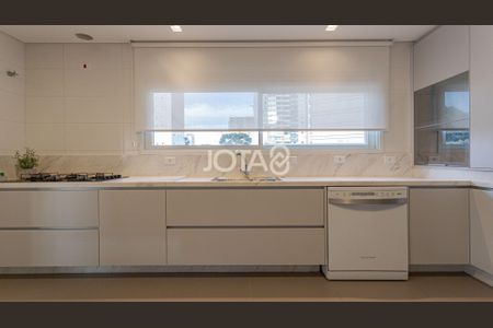 13_photo/94dce22427.a7da1ff43aba3068-ATLAS-ddf93a5f-2f53-43c5-b348-3e2ed243cdaf.jpg de apartamento para alugar com 3 quartos, 245m² em Campina do Siqueira, Curitiba