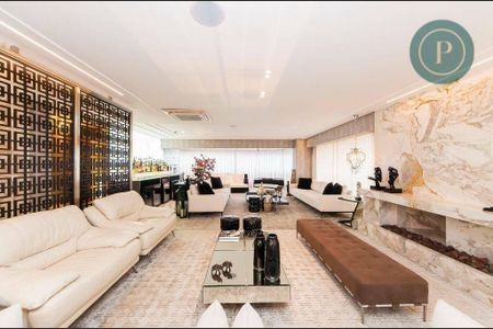 2_photo/94dce22443.06fa7d913d800fa7-ATLAS-1639ea81-6315-4bbf-9afd-aa3a020dce29.jpg de apartamento à venda com 4 quartos, 373m² em Campo Comprido, Curitiba