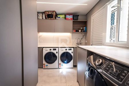 44_photo/94dce22443.2f0d9ac592335478-ATLAS-a4be8340-14d3-4be2-8ff2-9a88b7ff3c1c.jpg de apartamento para alugar com 4 quartos, 373m² em Campo Comprido, Curitiba