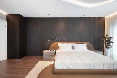 4_photo/94dce22459.0d6b37ff0da4940b-ATLAS-28669f2b-07fb-45d4-b32d-e7a1d57026b6.jpg de apartamento à venda com 3 quartos, 340m² em Campo Comprido, Curitiba