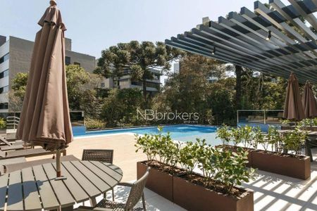 5_photo/94dce2248f.f2fa8bafb6b0959e-ATLAS-17e9bc4e-3fb3-4871-8dc6-5d381931b4b1.jpg de apartamento à venda com 3 quartos, 272m² em Campina do Siqueira, Curitiba