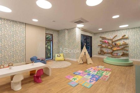 28_photo/94dce2248f.f2fa8bafb6b0959e-ATLAS-629f80b0-55bf-430e-b33f-2ff88d7e9b1c.jpg de apartamento à venda com 3 quartos, 272m² em Campina do Siqueira, Curitiba