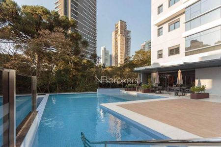 5_photo/94dce2248f.f2fa8bafb6b0959e-ATLAS-861ca379-246c-486b-8031-e785f4396751.jpg de apartamento à venda com 3 quartos, 272m² em Campina do Siqueira, Curitiba