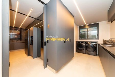 11_photo/94dce224fd.35949357c1456c9c-ATLAS-b59e7c8e-3e5b-4e5a-bb02-6e7087988389.jpg de apartamento à venda com 3 quartos, 383m² em Campina do Siqueira, Curitiba