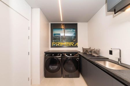 37_photo/94dce224ff.35949357c1456c9c-ATLAS-cb5d9daa-4142-453c-bdbd-b4e92d278983.jpg de apartamento à venda com 3 quartos, 383m² em Campina do Siqueira, Curitiba