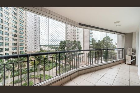 3_photo/94dce225cb.15f4a19d538e62fb-ATLAS-0adff0aa-70a6-408b-bc6c-6c6c189a9ec7.jpg de apartamento à venda com 3 quartos, 125m² em Campo Comprido, Curitiba