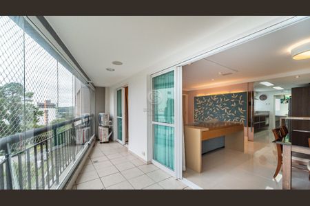 11_photo/94dce225cb.15f4a19d538e62fb-ATLAS-330c9d1e-0a13-45f8-8bd6-601e691b6721.jpg de apartamento à venda com 3 quartos, 125m² em Campo Comprido, Curitiba