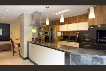 23_photo/94dce225fb.04af7fc2355c33fa-ATLAS-03d289b7-7b8a-4691-8a1e-8a1c4264b52c.jpg de apartamento à venda com 3 quartos, 123m² em Campo Comprido, Curitiba