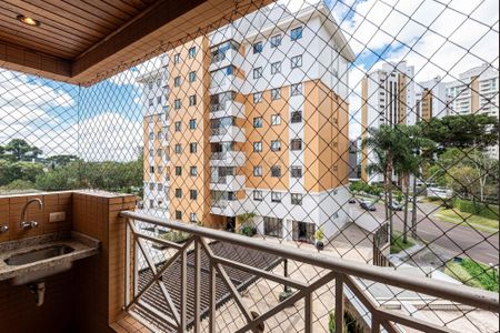 10_photo/94dce22601.9a0cf215368575da-ATLAS-8df15526-d9d9-4bc1-a92e-ad0d3cadb41c.jpg de apartamento para alugar com 3 quartos, 95m² em Campina do Siqueira, Curitiba