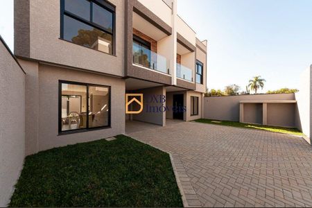 2_photo/94dce2263d.03830c5ea70ec37a-ATLAS-bd8b60f7-09e5-4d49-a87f-c48ae608f4e3.jpg de casa à venda com 3 quartos, 128m² em Mossunguê, Curitiba