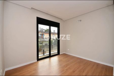 17_photo/94dce2263d.c7d943991d519b96-ATLAS-3710d267-68ba-4674-ae64-98bd87fbb08d.jpg de casa à venda com 3 quartos, 235m² em Mossunguê, Curitiba