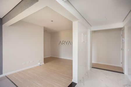 9_photo/94dce22653.fe7cb81f04cb35b1-ATLAS-e61df4a2-deac-4795-9131-1bd35e99505d.jpg de apartamento à venda com 2 quartos, 57m² em Mossunguê, Curitiba