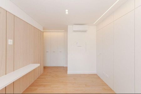 19_photo/94dce2267d.2f15d505e37c7ac5-ATLAS-2ab99836-e353-4a8d-b74e-49ef166fdaf2.jpg de apartamento à venda com 3 quartos, 87m² em Campo Comprido, Curitiba