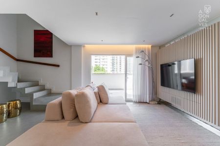 3_photo/94dce2267f.b81a1087159d0cfd-ATLAS-174c2d54-dbbc-4b5f-8e21-daf3028b5e0a.jpg de apartamento para alugar com 3 quartos, 194m² em Ecoville, Curitiba