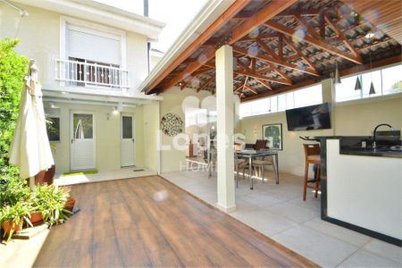 17_photo/94dce226d9.1463d70521bc8e9f-ATLAS-9bbc76c0-51a0-4388-a673-ae5d80c3523d.jpg de casa à venda com 4 quartos, 220m² em Mossunguê, Curitiba