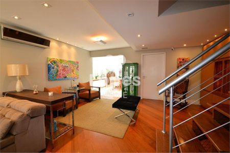 4_photo/94dce226d9.1463d70521bc8e9f-ATLAS-d03fad87-aa5f-4572-aa84-9b836fb86c91.jpg de casa à venda com 4 quartos, 220m² em Mossunguê, Curitiba