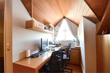 37_photo/94dce226d9.1463d70521bc8e9f-ATLAS-ee358a3b-ffd6-4271-a2ca-e21ac77eb174.jpg de casa à venda com 4 quartos, 220m² em Mossunguê, Curitiba