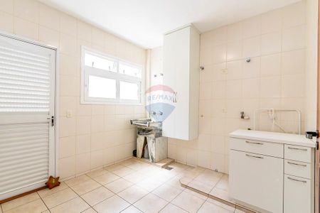 10_photo/94dce22863.0bf895571deddd4a-ATLAS-2b4a3b4f-af36-43c9-86fb-001a7b3c77d5.jpg de casa para alugar com 3 quartos, 267m² em Mossunguê, Curitiba