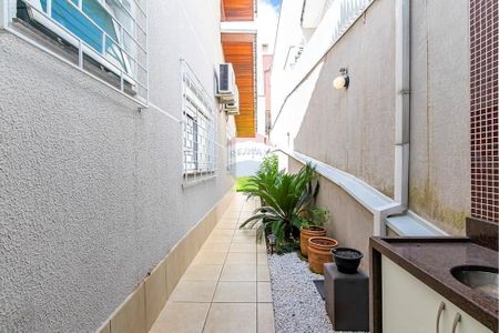 9_photo/94dce22863.0bf895571deddd4a-ATLAS-2efbfb60-aa7d-4464-9388-4e09badf5b6d.jpg de casa para alugar com 3 quartos, 267m² em Mossunguê, Curitiba