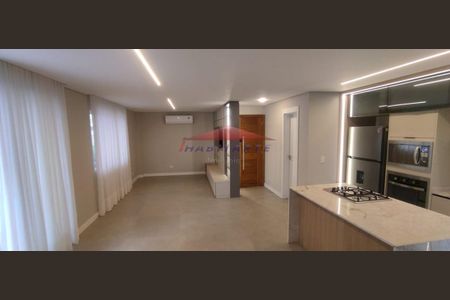 7_photo/94dce22879.51e9d72e285c0521-ATLAS-7a99f5d8-4ea1-4c15-a3e4-aa4ae20a093a.jpg de casa à venda com 3 quartos, 153m² em Mossunguê, Curitiba