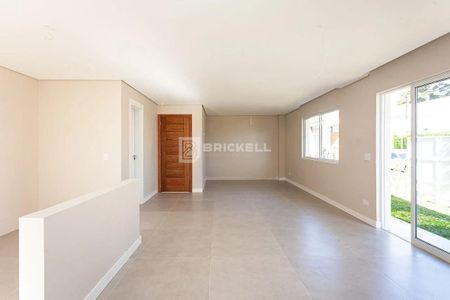 6_photo/94dce22879.d1325d9d06f328eb-ATLAS-795b2d68-19d2-4c29-9155-efb7fcf73461.jpg de casa à venda com 0 quarto, 252m² em Mossunguê, Curitiba