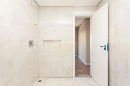 9_photo/94dce22879.d1325d9d06f328eb-ATLAS-a26ffde9-161f-4e97-871b-8ee66ae49871.jpg de casa à venda com 0 quarto, 252m² em Mossunguê, Curitiba