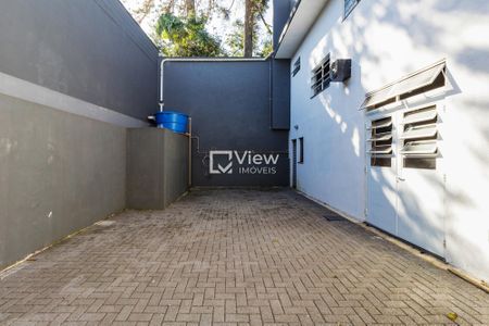 9_photo/94dce229eb.1aa5b8f538f3adaf-ATLAS-65df2b38-98e0-47bf-b792-8ade70129e8e.jpg de casa à venda com 4 quartos, 290m² em Mossunguê, Curitiba