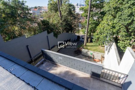 5_photo/94dce229eb.1aa5b8f538f3adaf-ATLAS-fff8ff42-23d9-454f-92af-cafb72d56b4f.jpg de casa à venda com 4 quartos, 290m² em Mossunguê, Curitiba