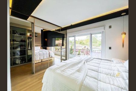 7_photo/94dce22aab.c7baea140fc48cda-ATLAS-20e0983a-cc9e-42e3-b9c1-e3fb2f5bc5d5.jpg de casa à venda com 4 quartos, 490m² em Santo Inácio, Curitiba