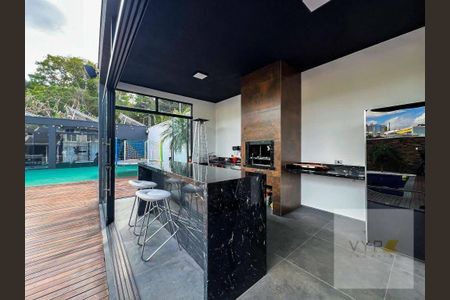 34_photo/94dce22aab.c7baea140fc48cda-ATLAS-e36e7c6e-a5b3-4524-a257-a4b69bd9c776.jpg de casa à venda com 4 quartos, 490m² em Santo Inácio, Curitiba