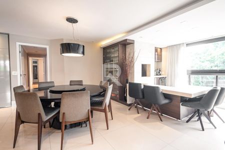 8_photo/94dce22c0f.89f4a6df32e7f5d8-ATLAS-1c5d9c02-dea5-4f88-809e-e3a6d4cc09c2.jpg de apartamento à venda com 3 quartos, 192m² em Mossunguê, Curitiba