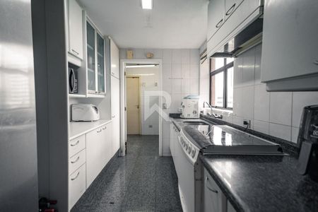 25_photo/94dce22c0f.89f4a6df32e7f5d8-ATLAS-396a59d2-96e9-4c9f-a7d8-a78f11e75a13.jpg de apartamento à venda com 3 quartos, 192m² em Mossunguê, Curitiba