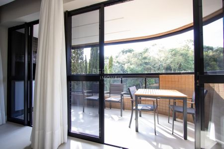 8_photo/94dce22c0f.bdd060b98a1b2866-ATLAS-c5225d75-cdc2-4486-8f4c-a7d2f8bfc413.jpg de apartamento à venda com 3 quartos, 192m² em Mossunguê, Curitiba